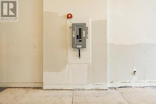 309 Barton Street E, Hamilton, ON 