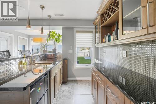 106 Thode Avenue, Saskatoon, SK - Indoor Photo Showing Kitchen