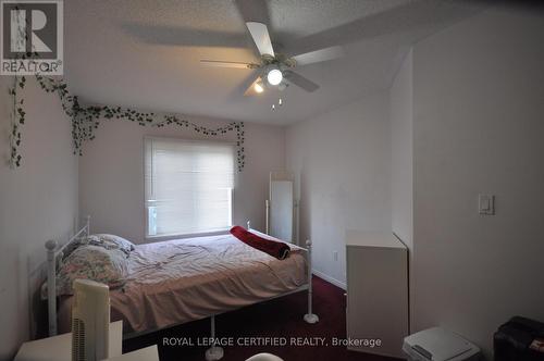 7665 Doverwood Drive, Mississauga, ON - Indoor Photo Showing Bedroom