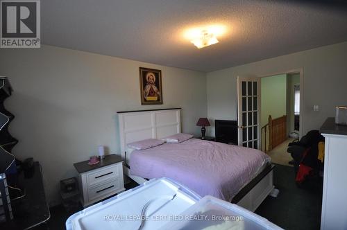 7665 Doverwood Drive, Mississauga, ON - Indoor Photo Showing Bedroom
