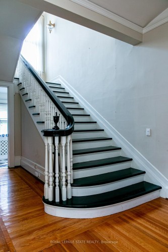 3 Turner Avenue, Hamilton, ON - Indoor Photo Showing Other Room