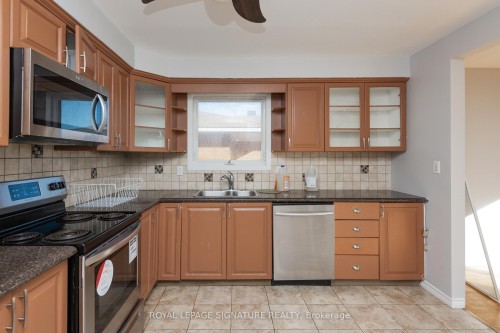 88 Beverly Road, North Bay, ON - Indoor Photo Showing Kitchen With Double Sink