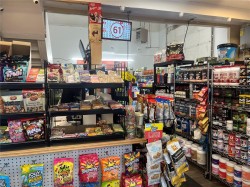 101-2031 Malaview Ave  Sidney, BC V8L 5X6