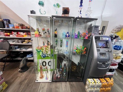 101-2031 Malaview Ave, Sidney, BC 