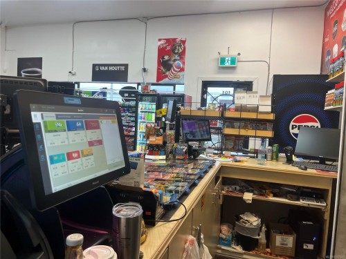 101-2031 Malaview Ave, Sidney, BC 