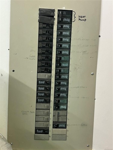 101-2031 Malaview Ave, Sidney, BC 