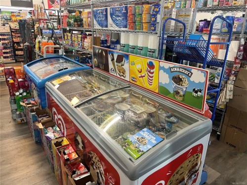 101-2031 Malaview Ave, Sidney, BC 