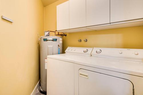 Salle de lavage - A-2-911 Rue Principale, Cowansville, QC - Indoor Photo Showing Laundry Room