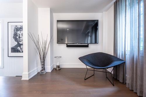 Boudoir - 79 Crois. Rosemount, Westmount, QC - Indoor Photo Showing Other Room