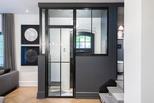 Hall d'entrée/Vestibule - 79 Crois. Rosemount, Westmount, QC - Indoor Photo Showing Other Room