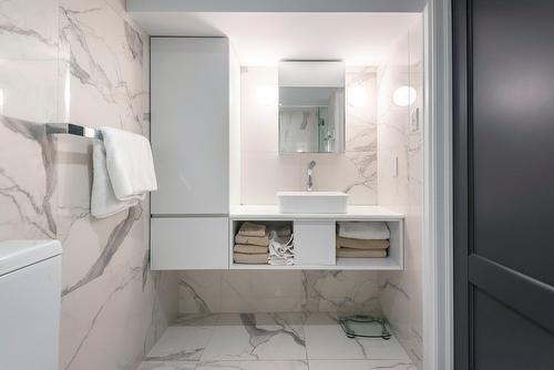 Salle de bains - 79 Crois. Rosemount, Westmount, QC - Indoor Photo Showing Bathroom