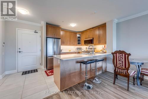 101 - 830 Megson Terrace, Milton, ON - Indoor Photo Showing Kitchen