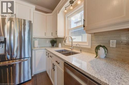 99 Maitland Street, Kitchener, ON - Indoor Photo Showing Kitchen With Stainless Steel Kitchen With Double Sink With Upgraded Kitchen