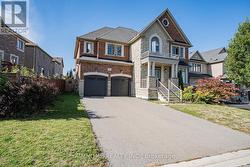 986 WILBUR PIPHER CIRCLE  Newmarket, ON L3X 0G5