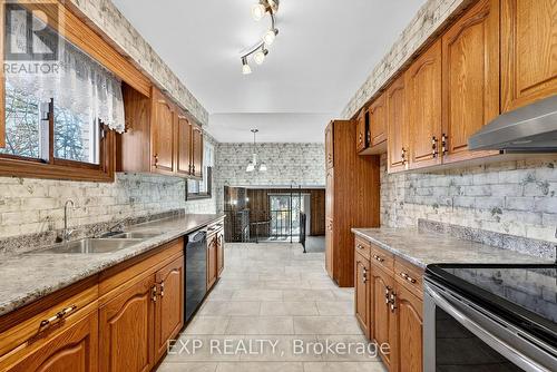 47 Fox Lane, Belleville (Thurlow Ward), ON - Indoor Photo Showing Kitchen With Double Sink