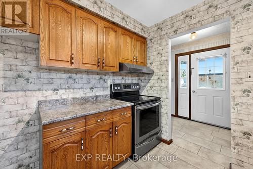 47 Fox Lane, Belleville (Thurlow Ward), ON - Indoor Photo Showing Kitchen