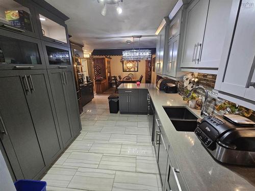 16 Rogers Avenue, Amherst, NS 