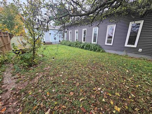 16 Rogers Avenue, Amherst, NS 