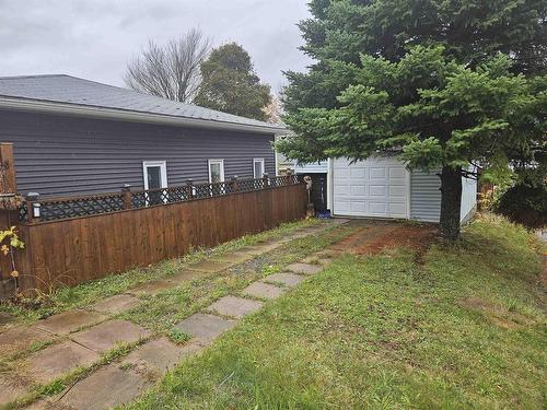 16 Rogers Avenue, Amherst, NS 