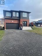 174 Jeanine Street  Sudbury, ON P3B 0E8