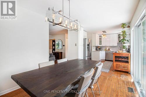 1042 Harkness Avenue, Ottawa, ON - Indoor Photo Showing Dining Room