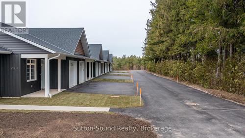 5 - 202 Queen Street W, South Bruce Peninsula, ON - Outdoor