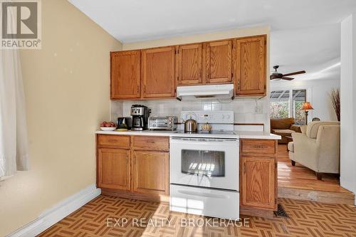 13 William Street, Rideau Lakes, ON - Indoor Photo Showing Kitchen