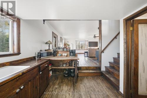 520 Centre Road, Mckellar, ON - Indoor