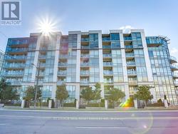 408 - 3840 BATHURST STREET  Toronto, ON M3H 6C6
