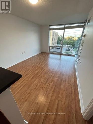 408 - 3840 Bathurst Street, Toronto, ON - Indoor Photo Showing Other Room