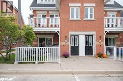 1701 LAMPMAN Avenue Unit# 302  Burlington, ON L7L 6R7