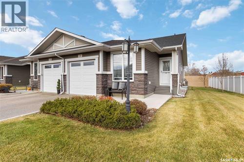 14 3214 11Th Street, Saskatoon, SK - Outdoor With Facade