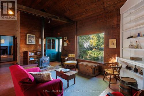 1506 Estes Crescent, Mississauga, ON - Indoor Photo Showing Living Room