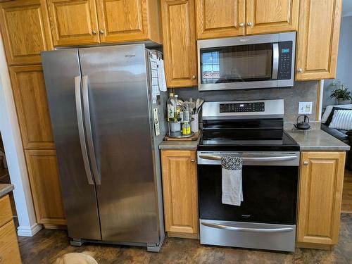 34 Hemlo Drive, Marathon, ON - Indoor Photo Showing Kitchen With Stainless Steel Kitchen