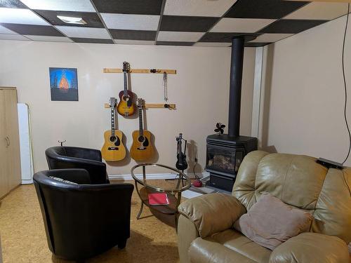 34 Hemlo Drive, Marathon, ON - Indoor With Fireplace