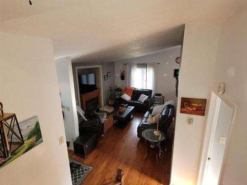 34 Hemlo Drive, Marathon, ON - Indoor