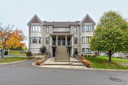 2-185 Rue du Sanctuaire  Sainte-Julie, QC J3E 0B1