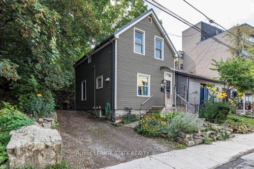 210 Charlton Avenue E, Hamilton, ON - Outdoor