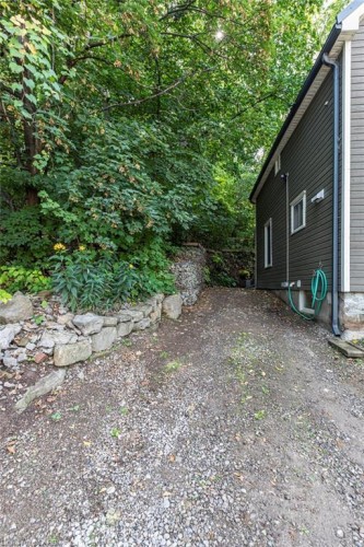 210 Charlton Avenue E, Hamilton, ON - Outdoor