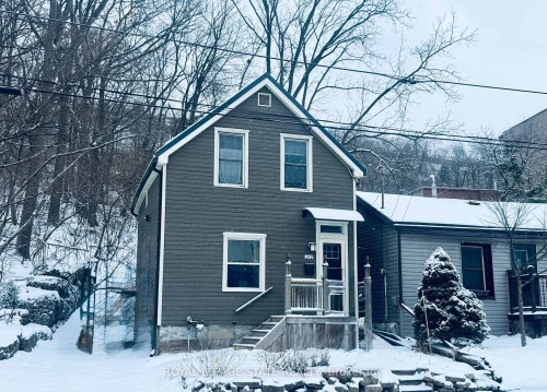 210 Charlton Avenue E, Hamilton, ON - Outdoor