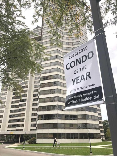 306-1300 Bloor Street, Mississauga, ON - Outdoor