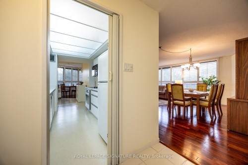 306-1300 Bloor Street, Mississauga, ON - Indoor