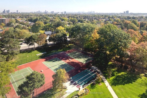 306-1300 Bloor Street, Mississauga, ON - Outdoor With View