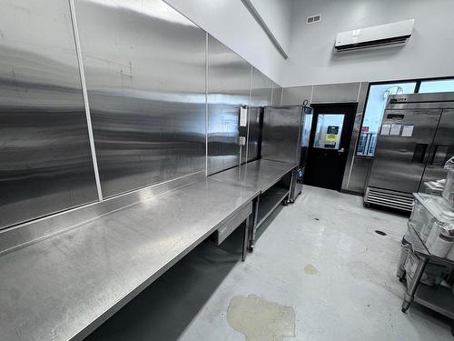 200 Red River Road, Thunder Bay, ON 