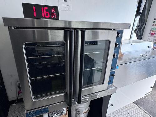 200 Red River Road, Thunder Bay, ON 