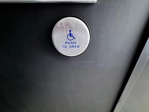 200 Red River Road, Thunder Bay, ON 