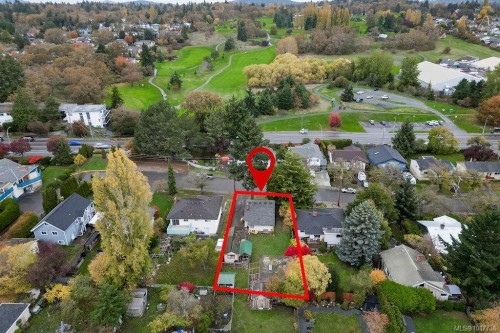 1467 Finlayson Pl, Victoria, BC 