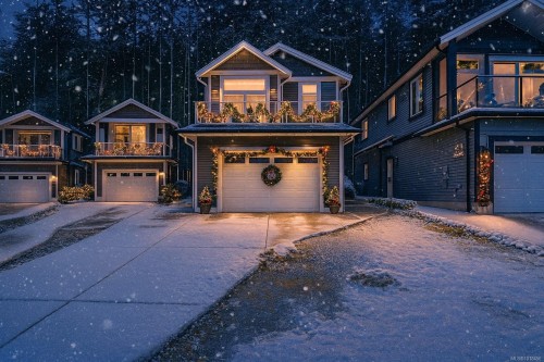 924 Craig Rd, Ladysmith, BC 