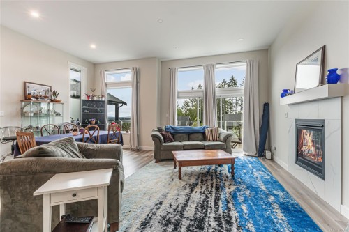 924 Craig Rd, Ladysmith, BC 