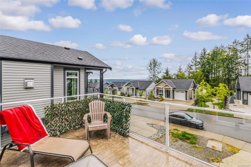 924 Craig Rd, Ladysmith, BC 